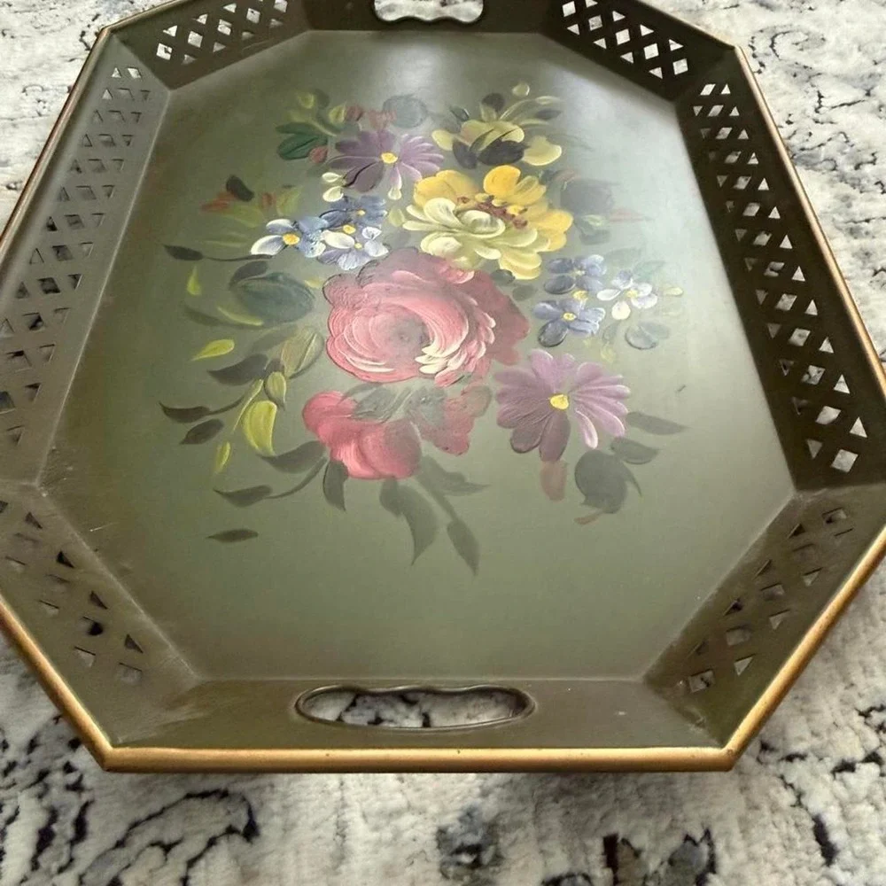 Vintage Nashco Green floral metal tray with handles